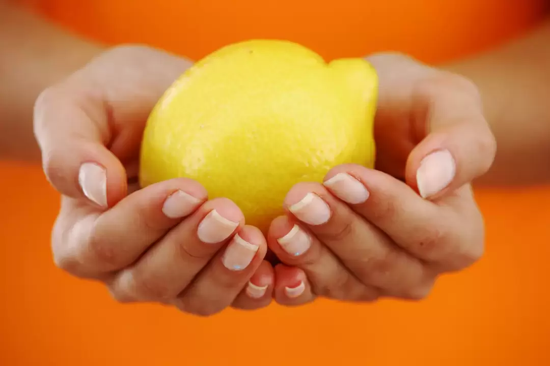 Rajeunissement de la peau au citron