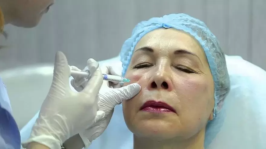 Bioaugmentation du rajeunissement du visage